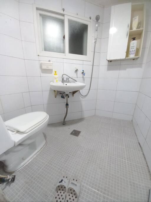 Family Home Сеул Екстериор снимка